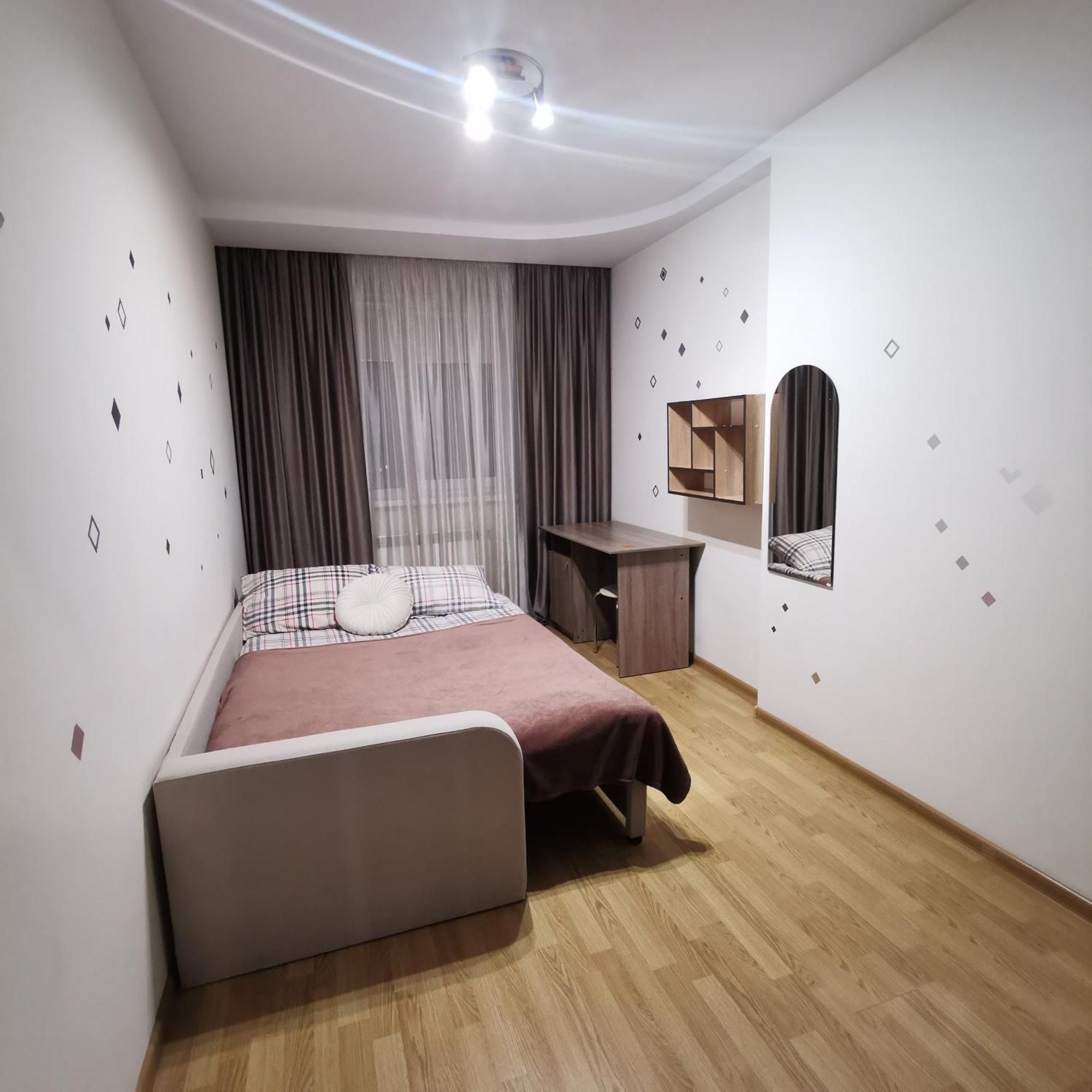Big Apartment In Rivne Center Exterior foto