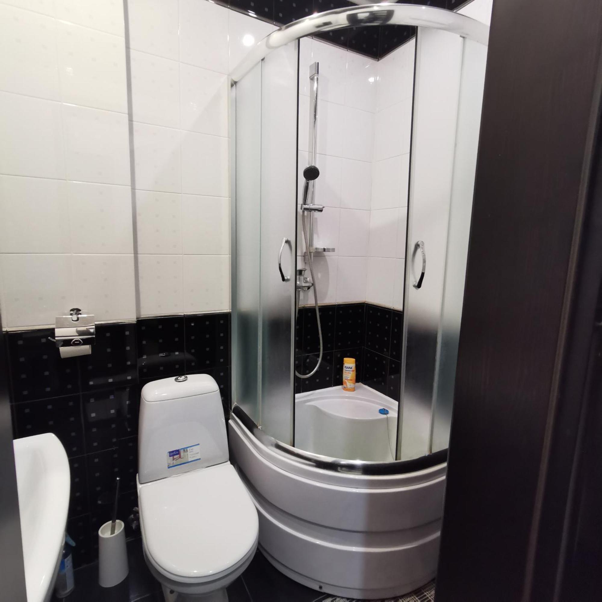 Big Apartment In Rivne Center Exterior foto
